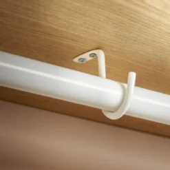 Barre de penderie extensible 66-120 cm