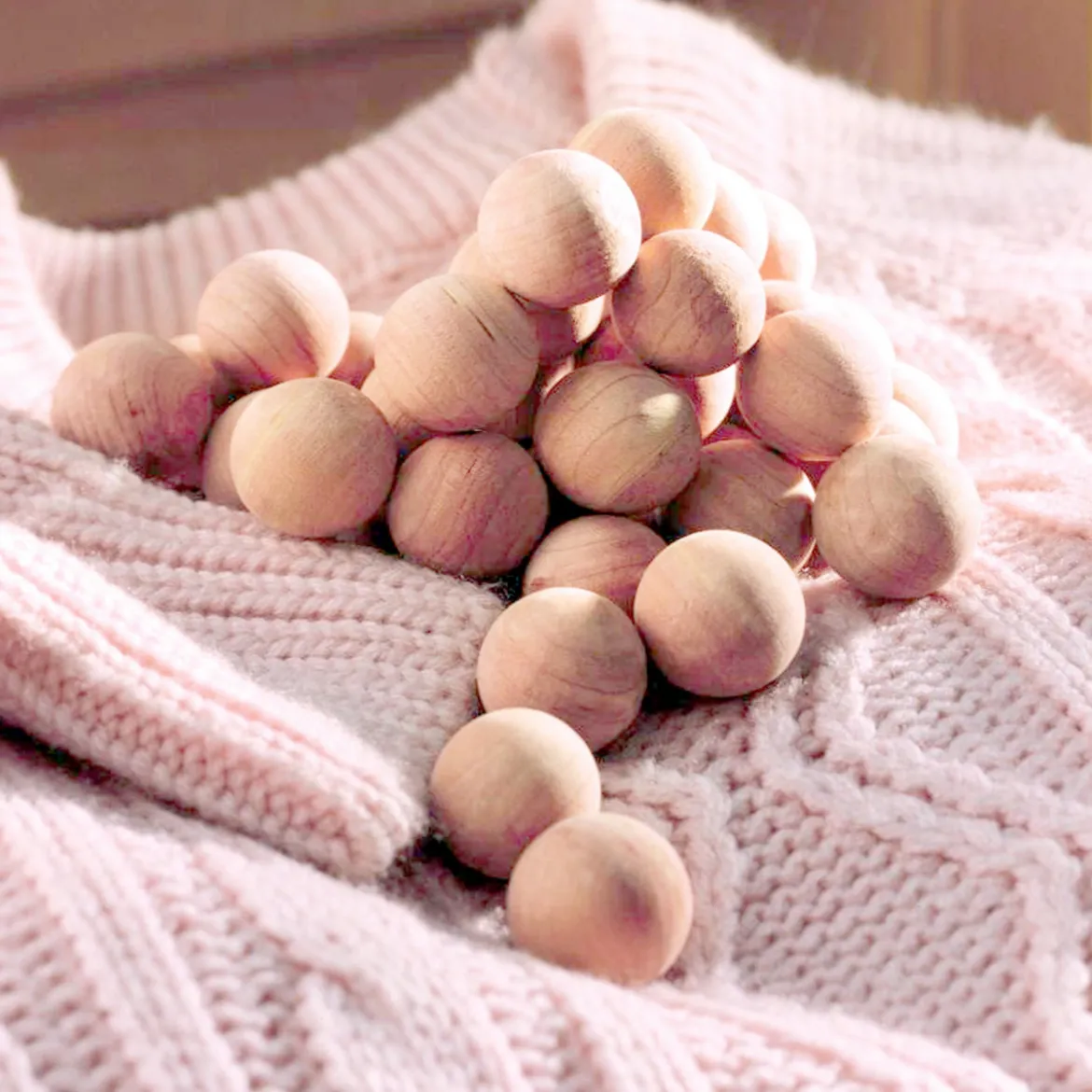 15 billes anti-mites en cèdre