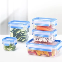 Boîte alimentaire en plastique transparent. Taille L (2,3 litres)