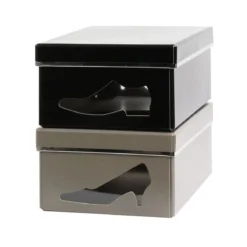 Boîte à chaussures en carton noir avec fenêtre