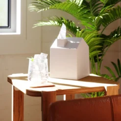 Boîte à mouchoirs carrée en forme de maison