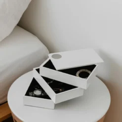 Coffret à bijoux compact