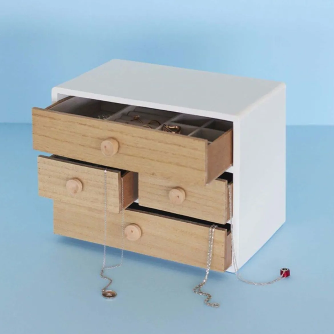 Coffret à bijoux en bois