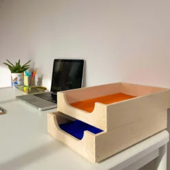 Corbeille à courrier en bois
