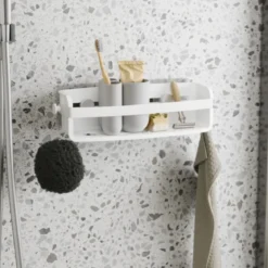Etagère de douche adhésive