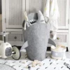 Panier à jouets requin en feutre