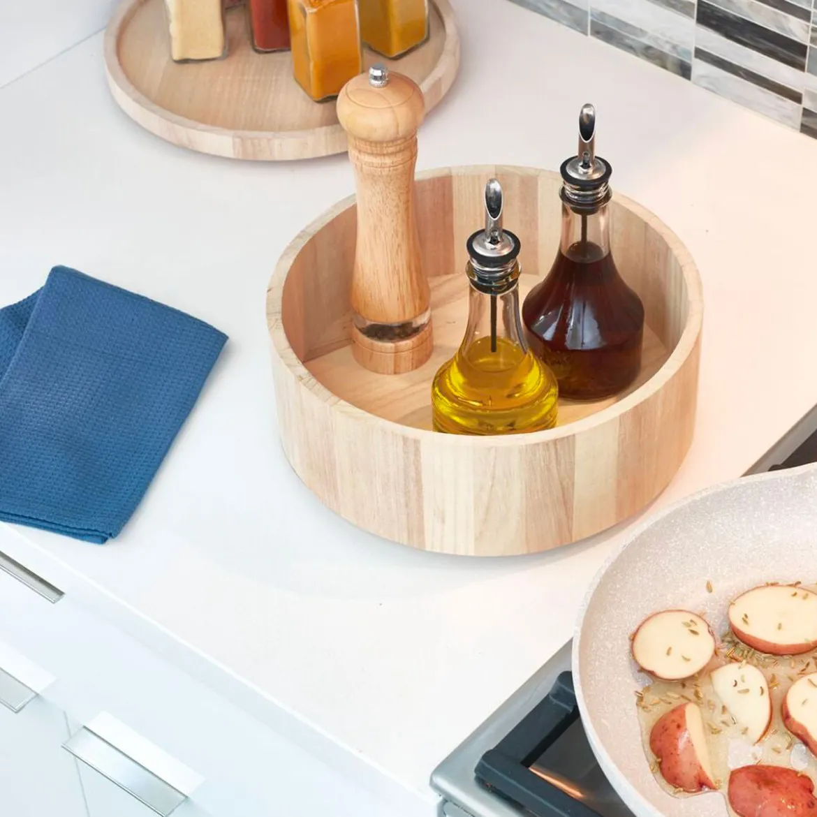 Plateau tournant en bois à rebord