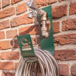 Porte-tuyau d'arrosage sur robinet