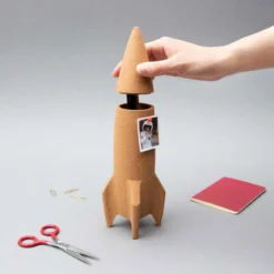 Pot à crayons fusée