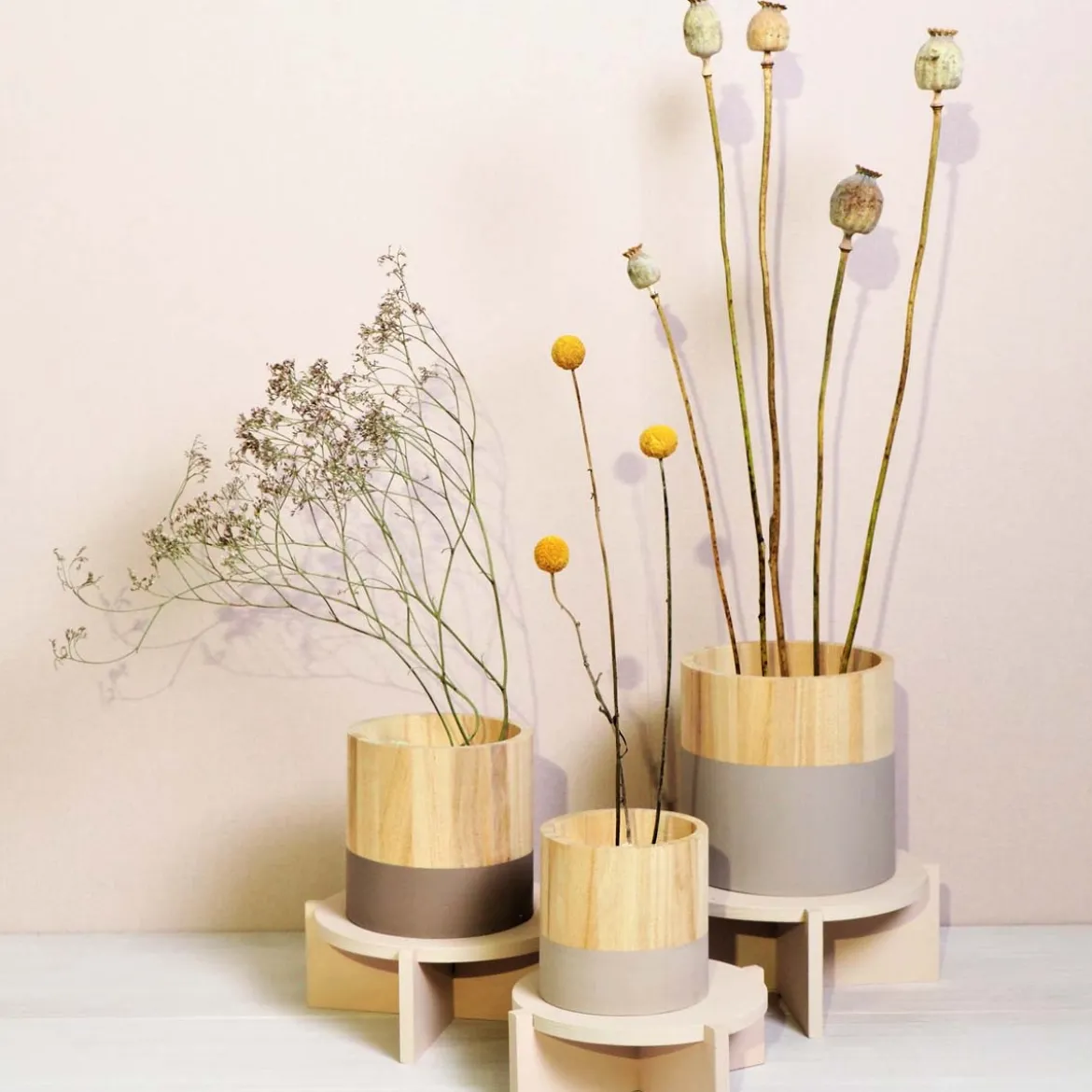 3 pots à crayons ronds en bois