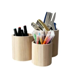 3 pots à crayons ronds en bois