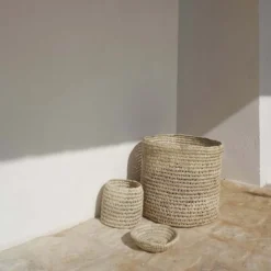 Poubelle de salle de bain en raphia