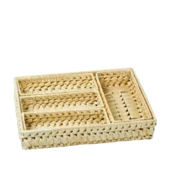 Range-couverts en paille