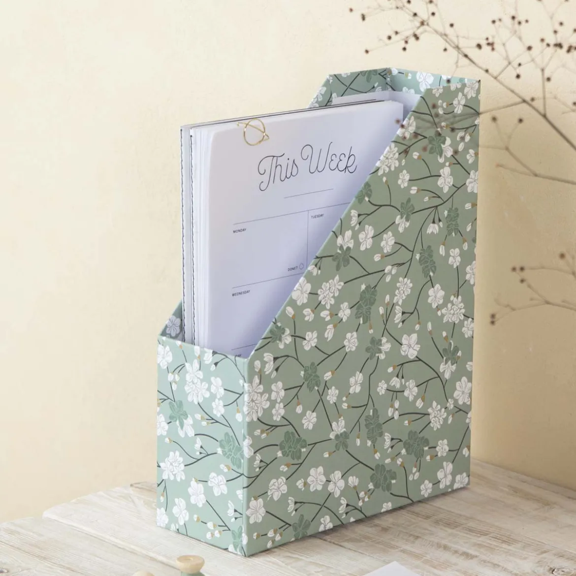 Range dossiers fleurs papier japonais avec étiquette