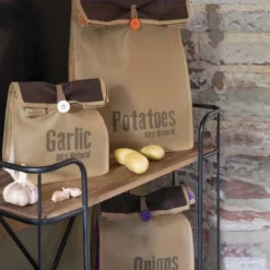 3 sacs de conservation pour ail, oignon et pomme de terre