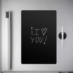Tableau noir magnétique pour frigo