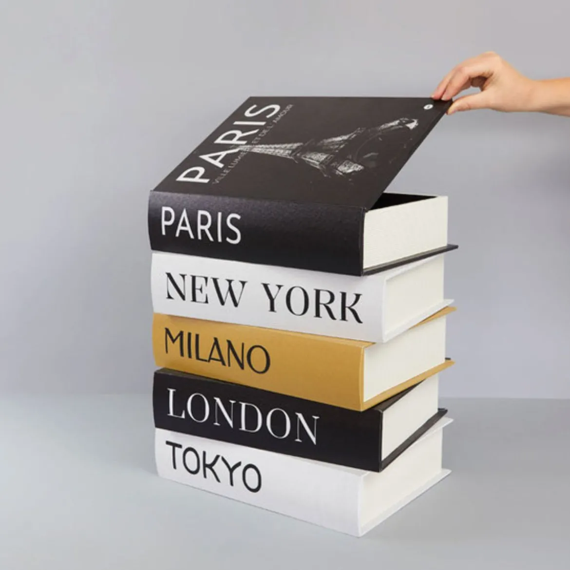 Table de chevet livres