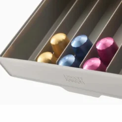 Tiroir à capsules de café sous étagère