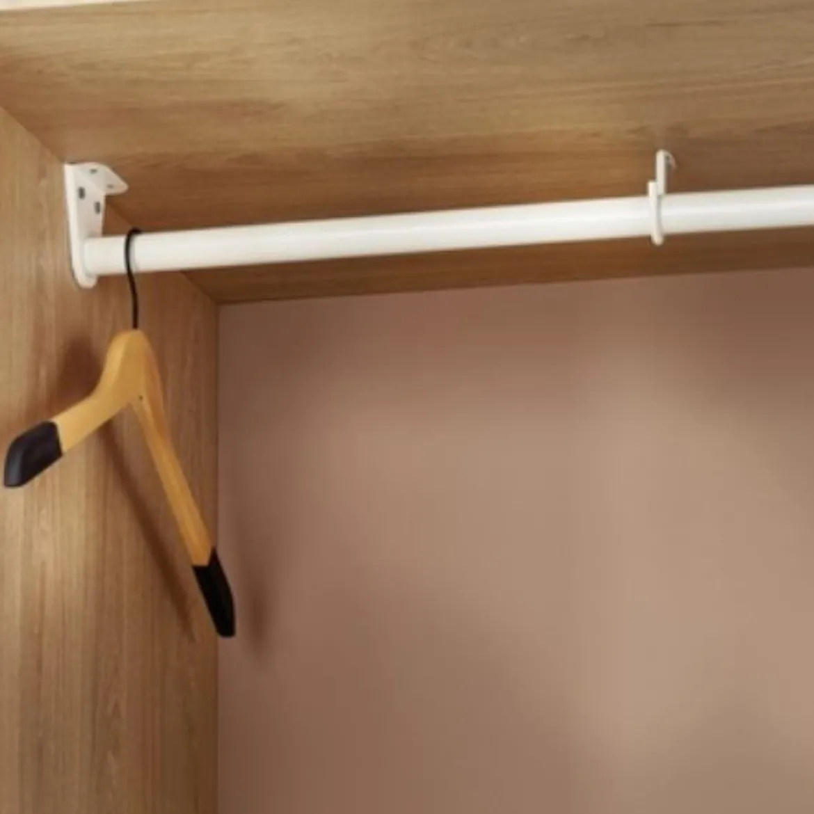 Tringle de penderie extensible 97-180cm